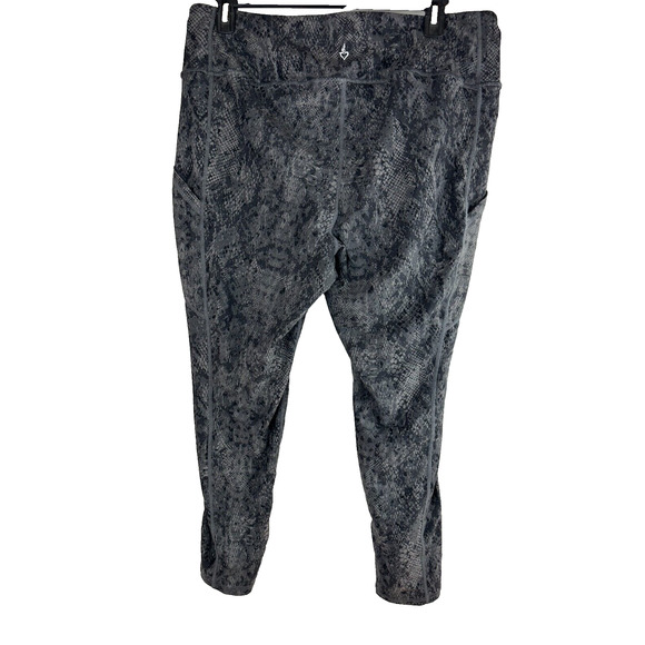 Torrid 4 Pocket Crop Active Legging Performance Core Dusty Snake Grey Plus 3 3X - Picture 9 of 10